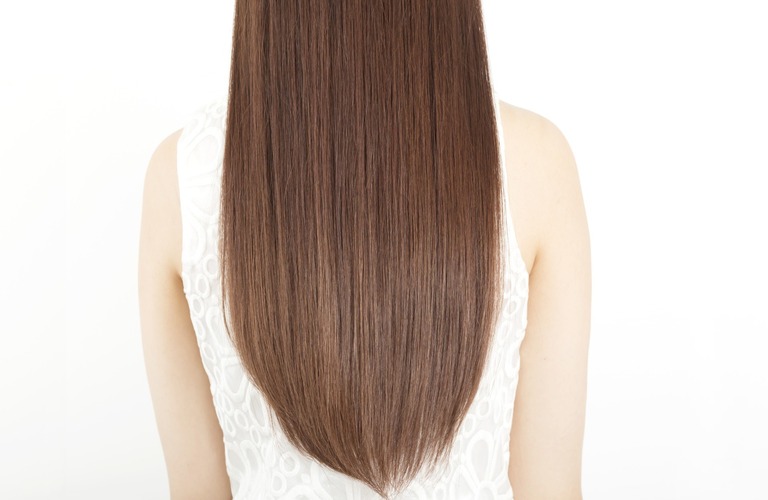 ストレートヘアへと施術 | 周南市で美容室ならNeu.